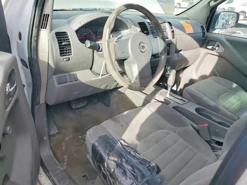 2013 NISSAN FRONTIER S  