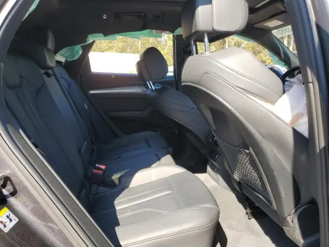 2020 AUDI Q5 TITANIUM PREMIUM PLUS  