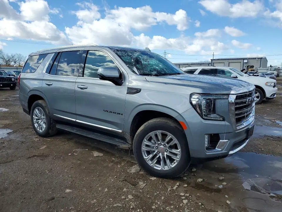 2023 GMC YUKON SLT  