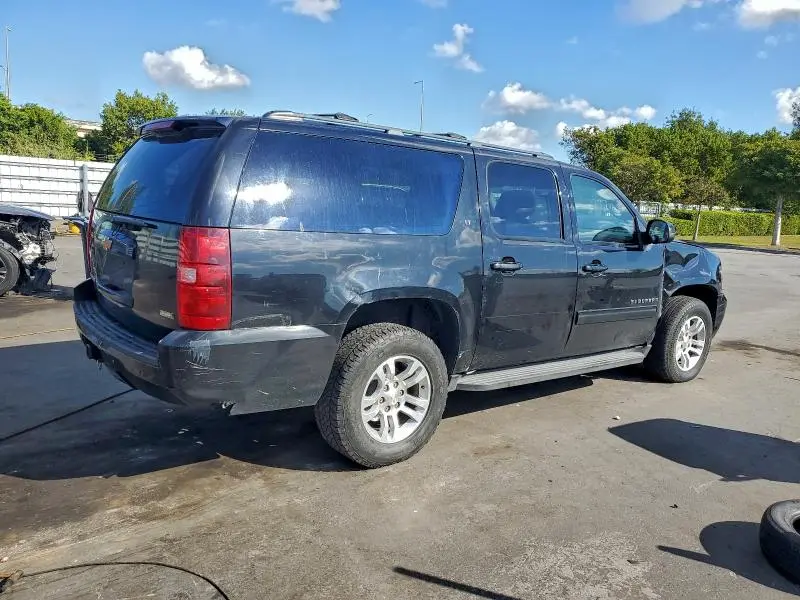 2011 CHEVROLET SUBURBAN K1500 LT  