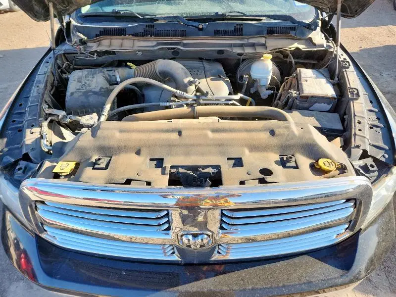 2013 RAM 1500 SLT  