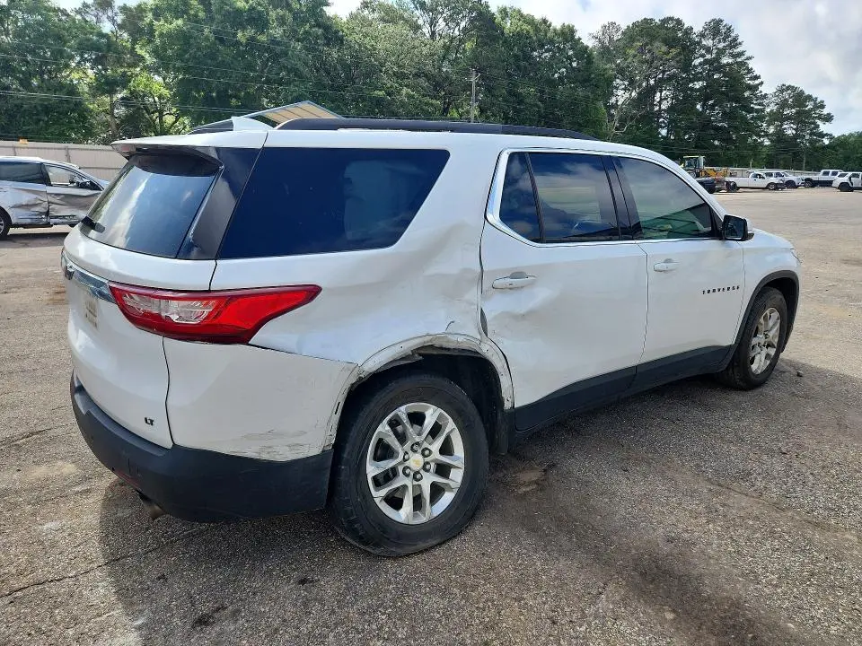 2020 CHEVROLET TRAVERSE LT  