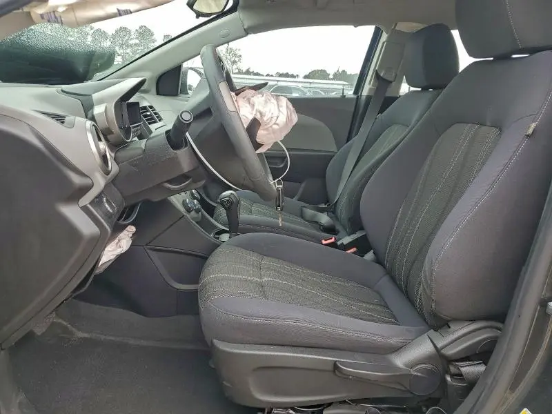 2016 CHEVROLET SONIC LT  