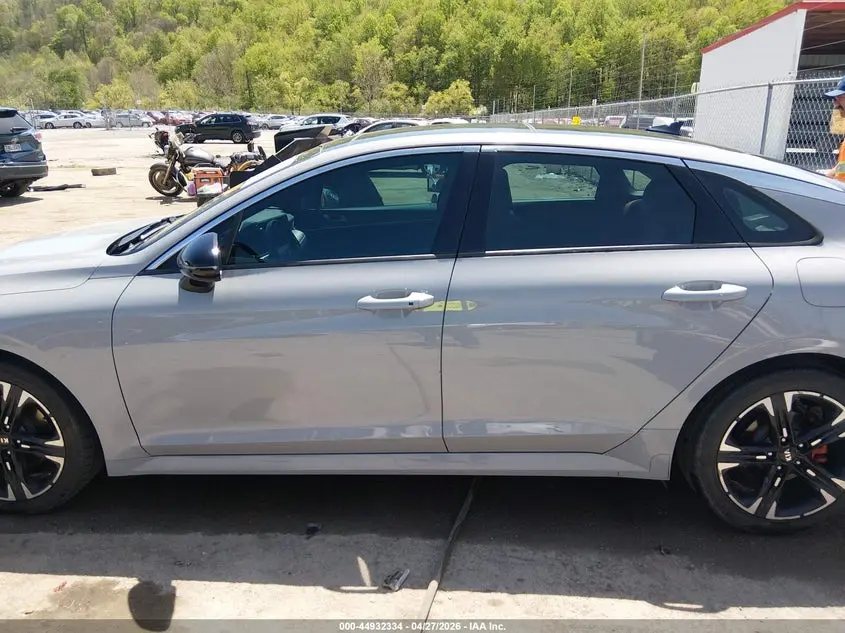 2021 KIA K5 GT-LINE