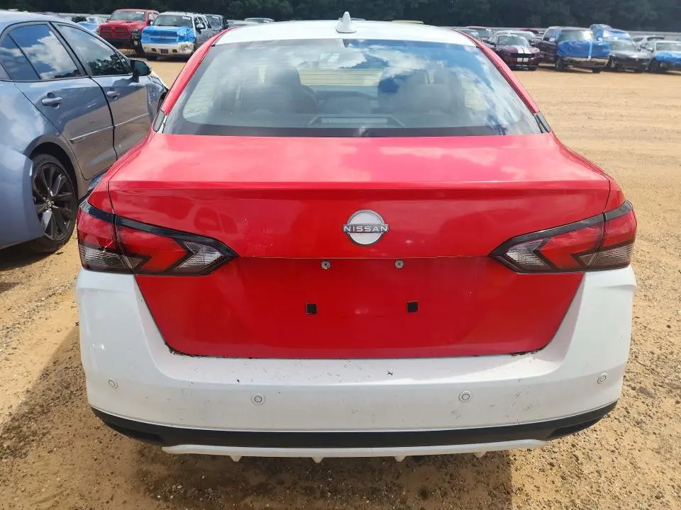 2023 NISSAN VERSA SV  