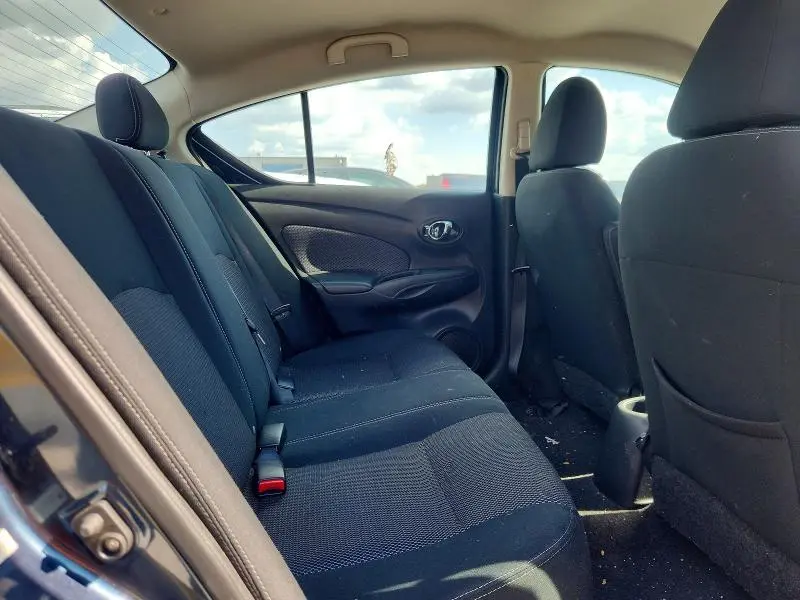 2015 NISSAN VERSA 1.6 SV  