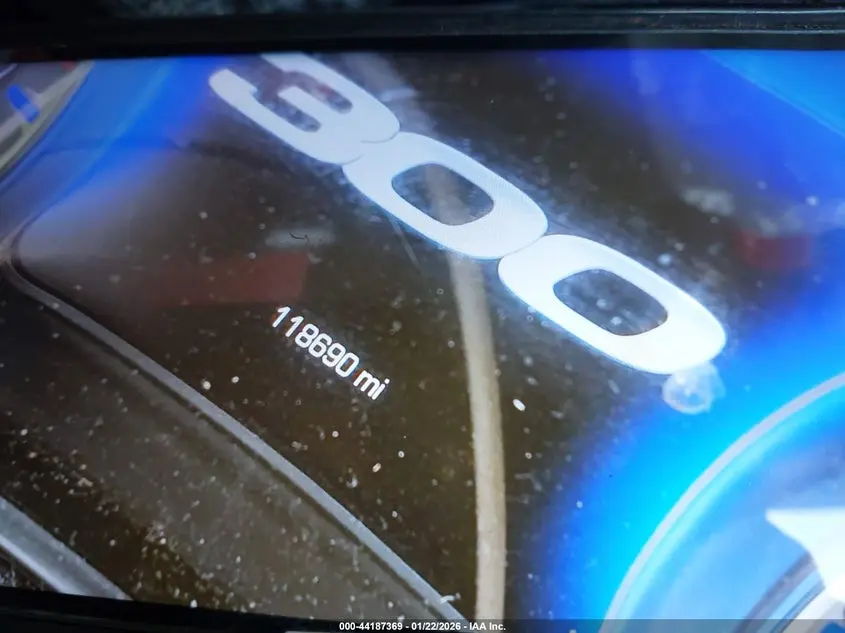 2019 CHRYSLER 300 LIMITED