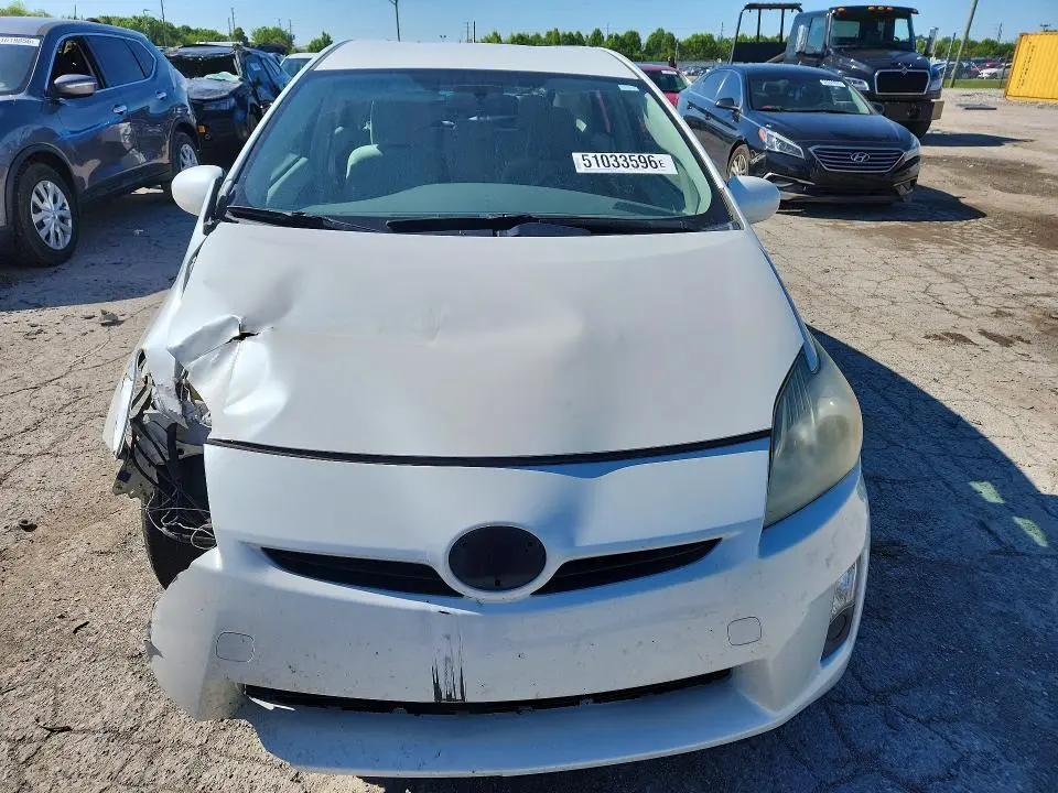 2010 TOYOTA PRIUS III  
