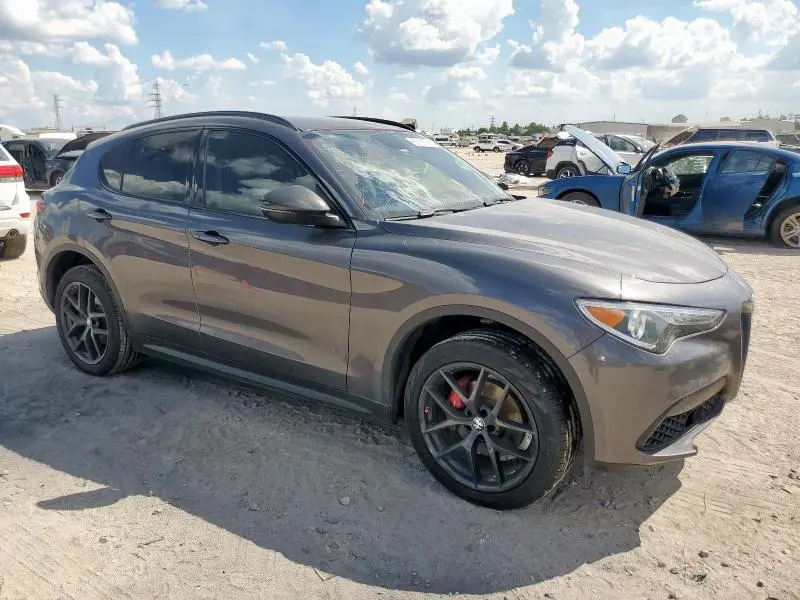 2019 ALFA ROMEO STELVIO   