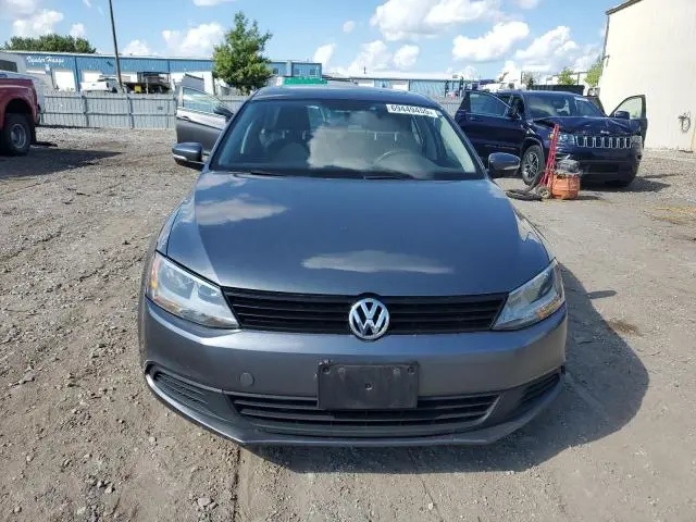 2011 VOLKSWAGEN JETTA SE  