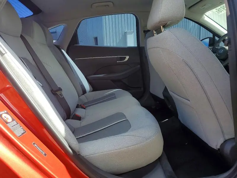 2020 HYUNDAI SONATA SE  