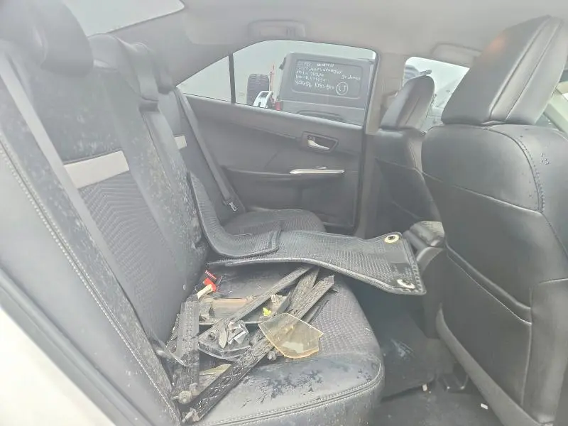 2014 TOYOTA CAMRY SE  