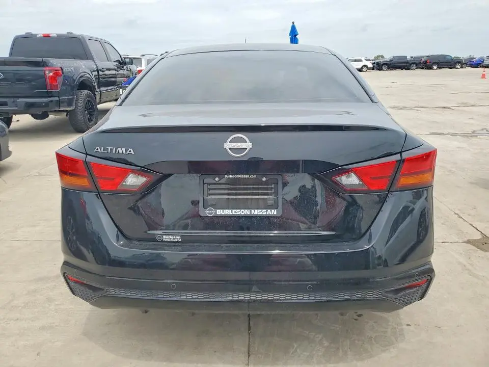 2024 NISSAN ALTIMA S  