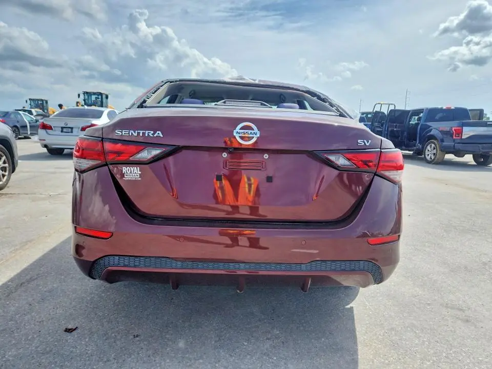 2021 NISSAN SENTRA SV  
