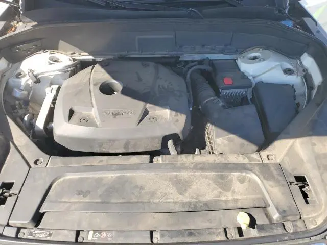 2020 VOLVO XC90 T6 MOMENTUM