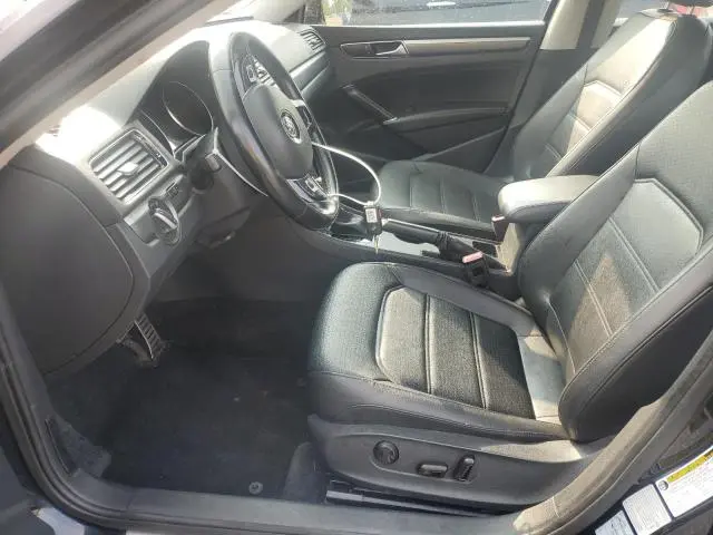 2017 VOLKSWAGEN PASSAT R-LINE  
