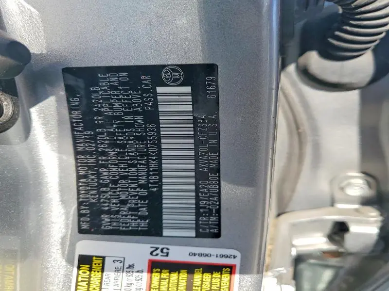 2019 TOYOTA CAMRY SE  