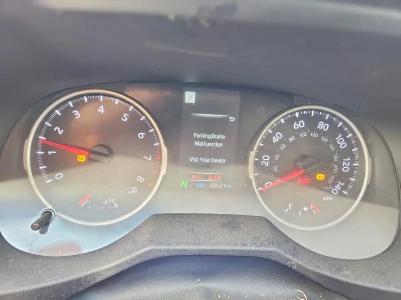 2022 TOYOTA RAV4 LE  