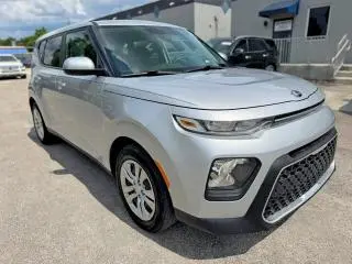 2020 KIA SOUL LX  