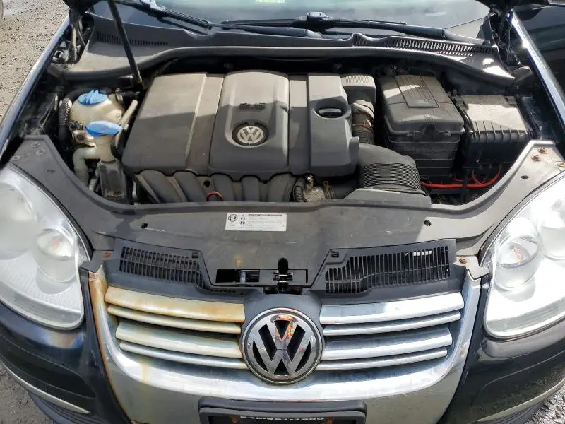 2010 VOLKSWAGEN JETTA S  