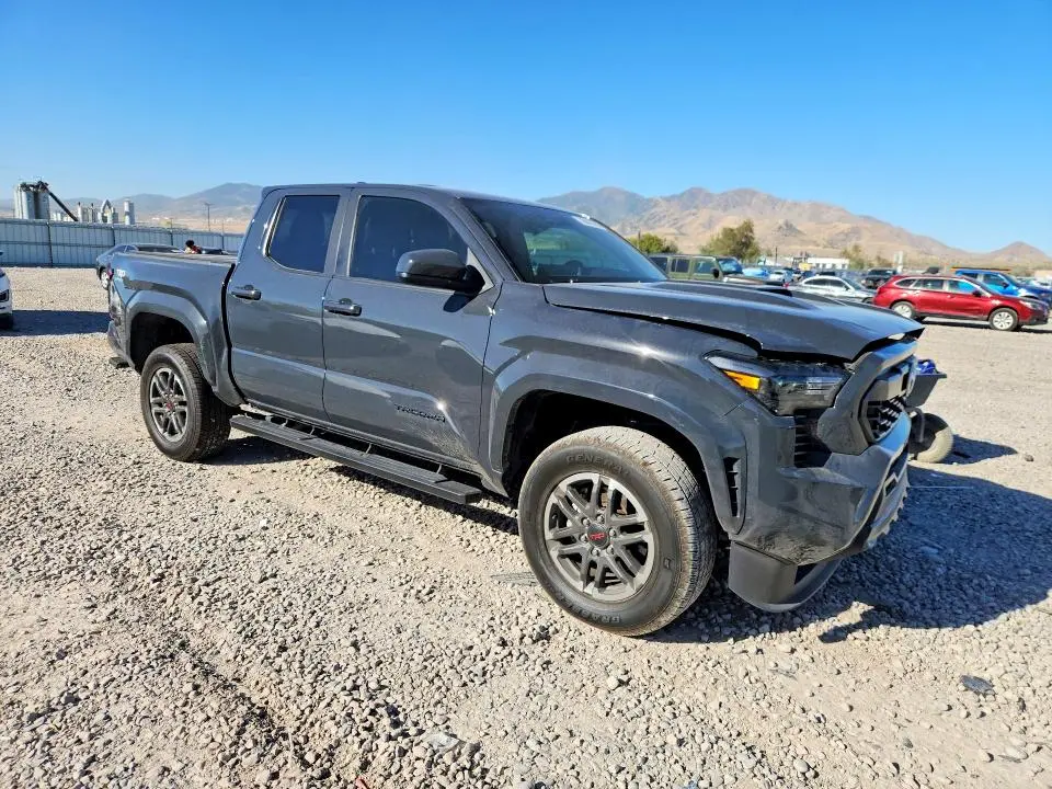 2024 TOYOTA TACOMA TRD SPORT  