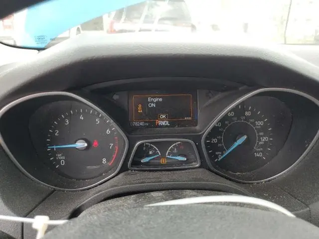2015 FORD FOCUS SE  