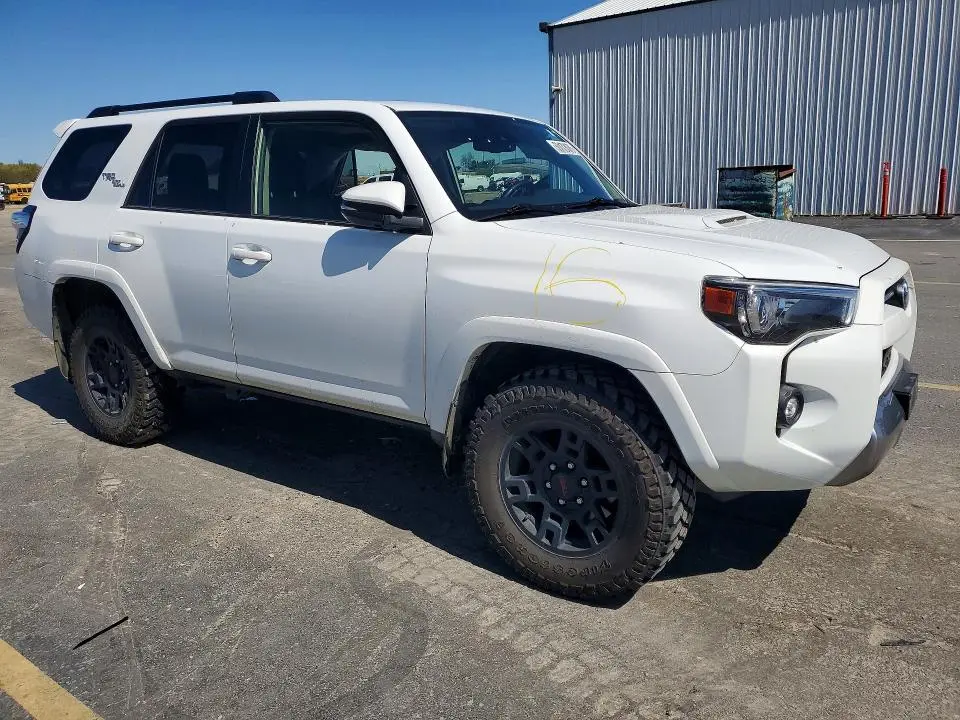 2022 TOYOTA 4RUNNER TRD OFF-ROAD PREMIUM  