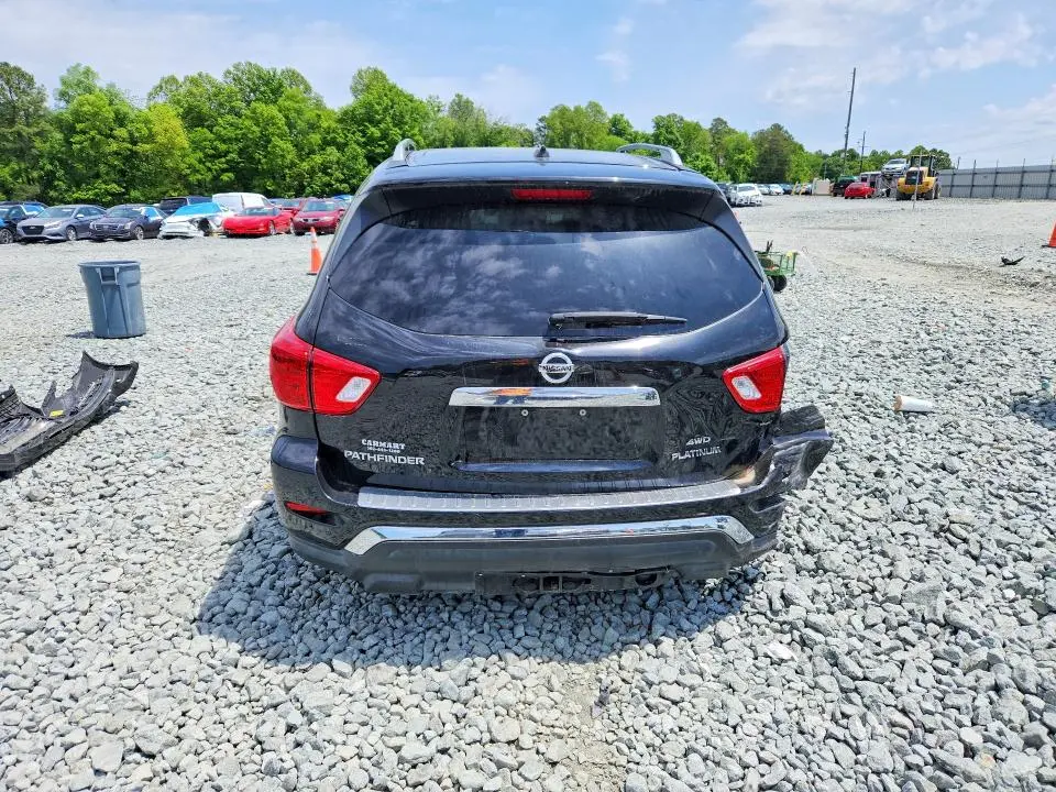 2017 NISSAN PATHFINDER PLATINUM  
