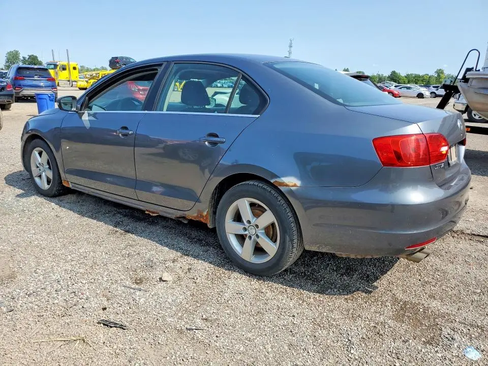 2012 VOLKSWAGEN JETTA SE  
