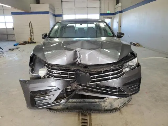 2016 VOLKSWAGEN PASSAT S  