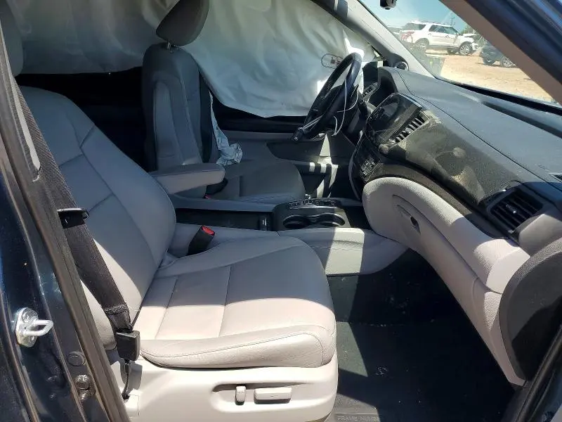 2022 HONDA PILOT SE  