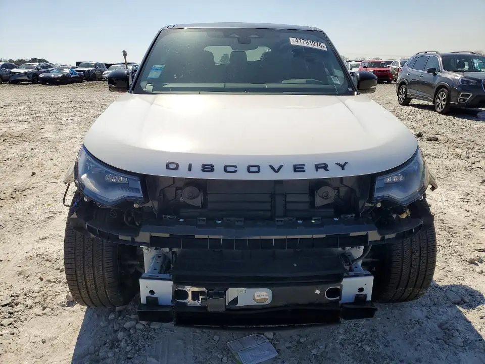 2025 LAND ROVER DISCOVERY DYNAMIC SE  