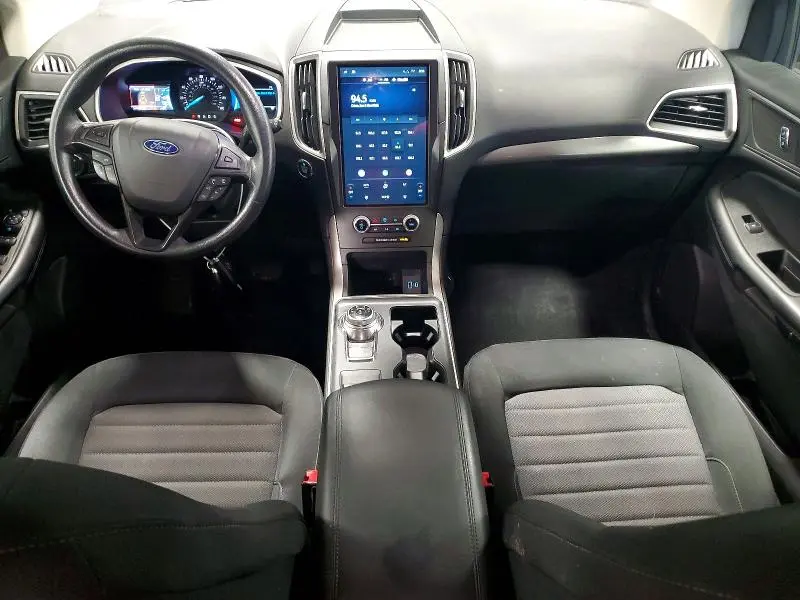 2021 FORD EDGE SE  