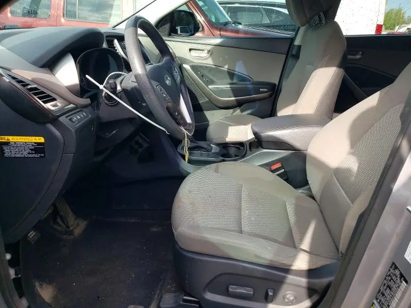 2017 HYUNDAI SANTA FE SE  