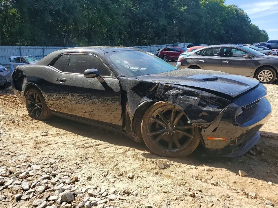 2018 DODGE CHALLENGER SXT  
