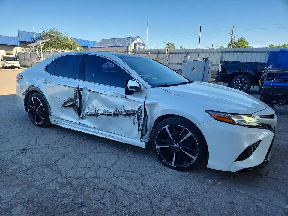 2019 TOYOTA CAMRY XSE V6  