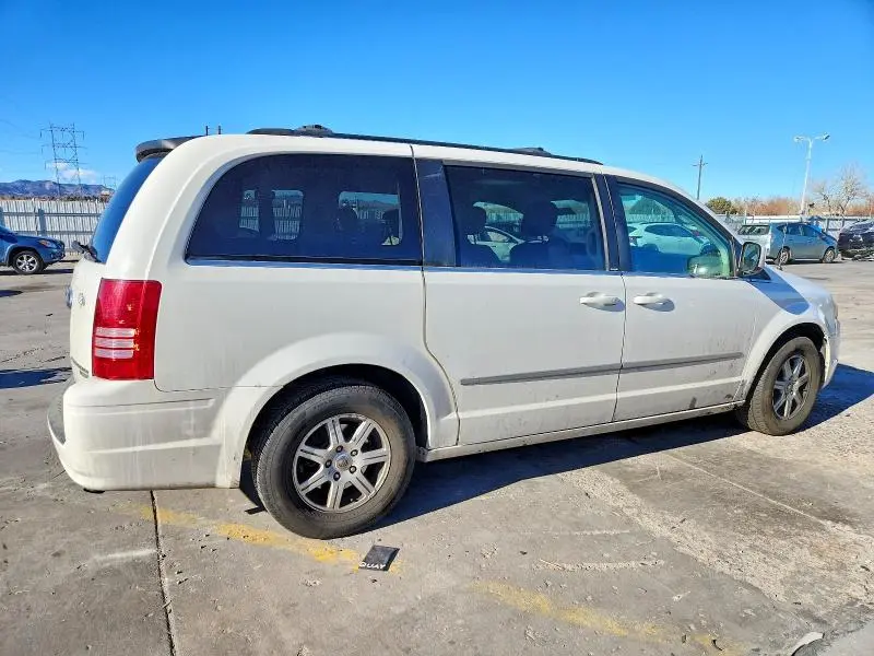 2010 CHRYSLER TOWN & COUNTRY TOURING  