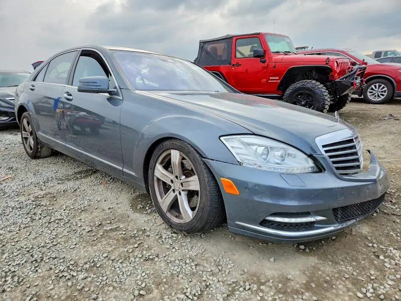 2010 MERCEDES-BENZ S 550  
