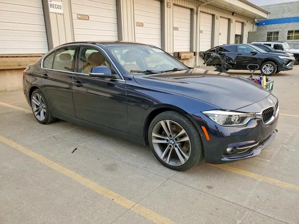 2017 BMW 330E   