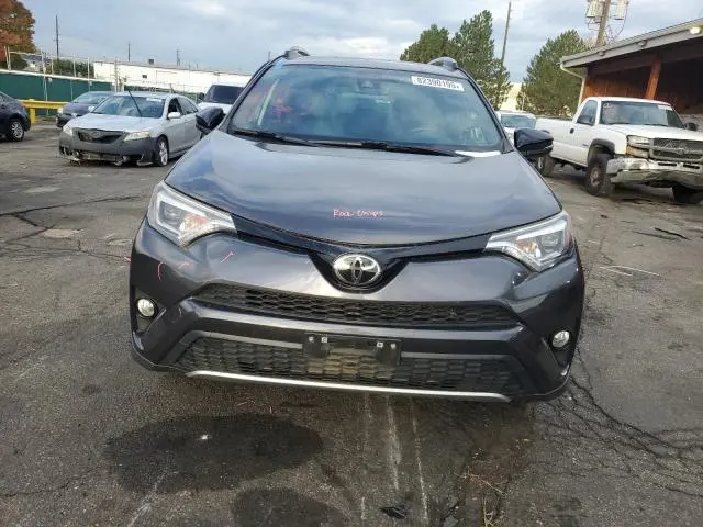 2018 TOYOTA RAV4 SE  