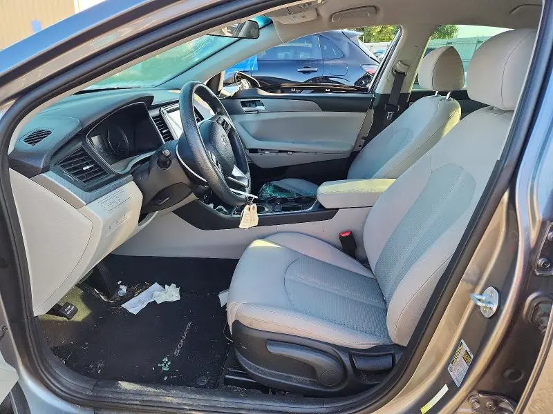 2019 HYUNDAI SONATA SE  