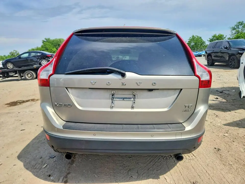 2012 VOLVO XC60 T6  