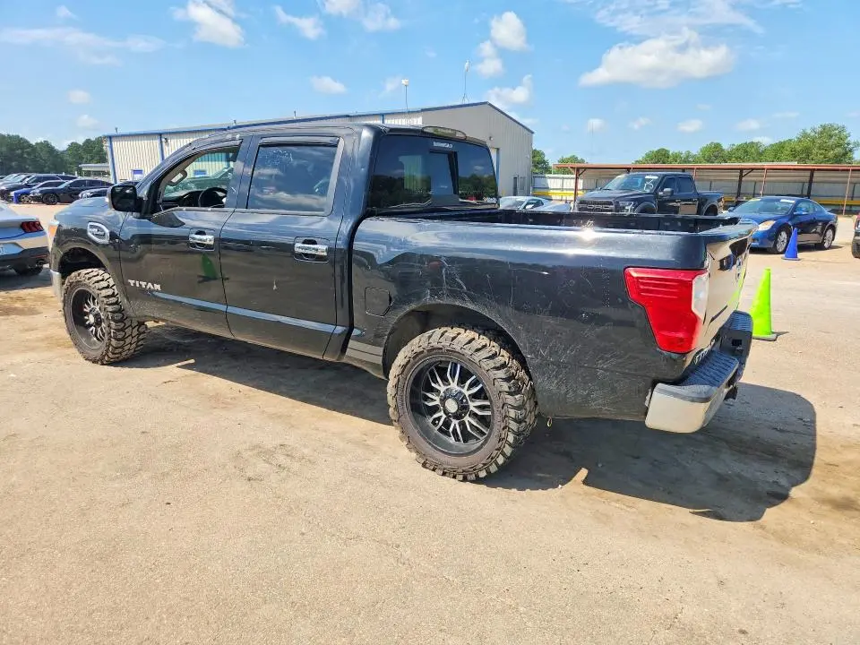 2017 NISS TITAN SV