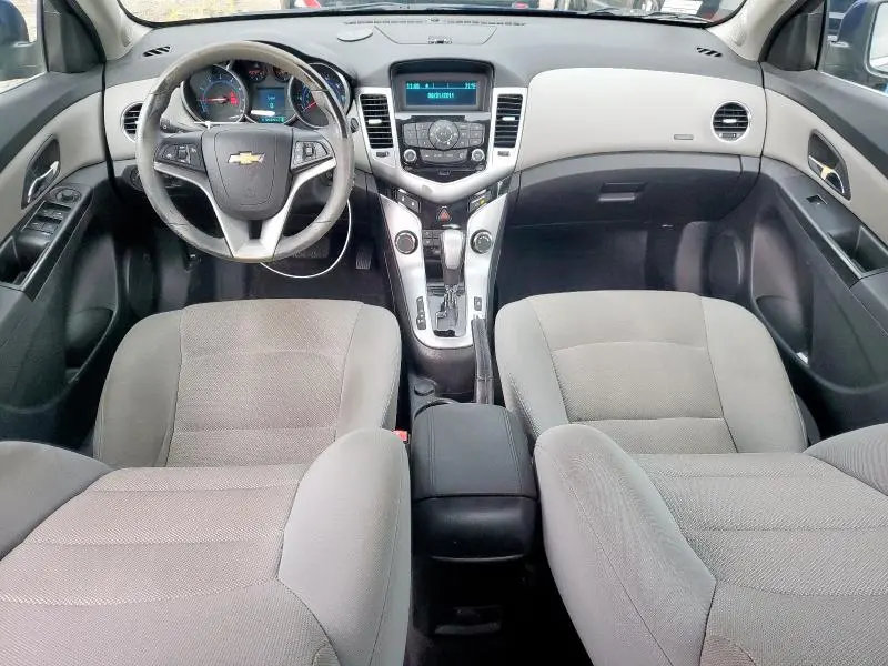 2012 CHEVROLET CRUZE LT