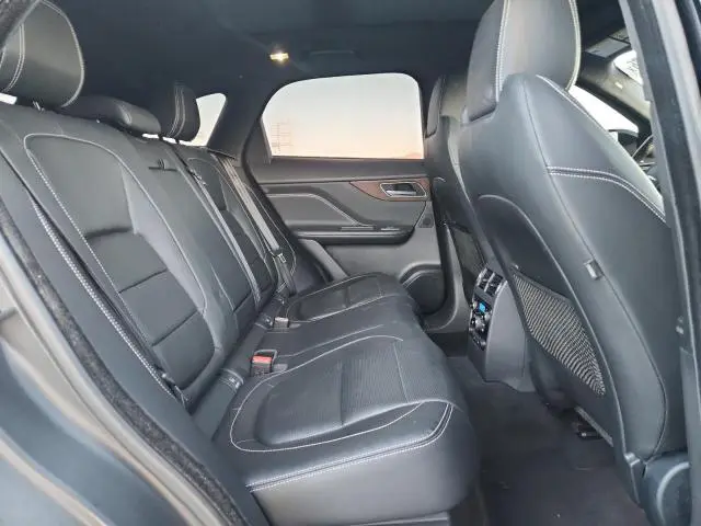 2018 JAGUAR F-PACE S  