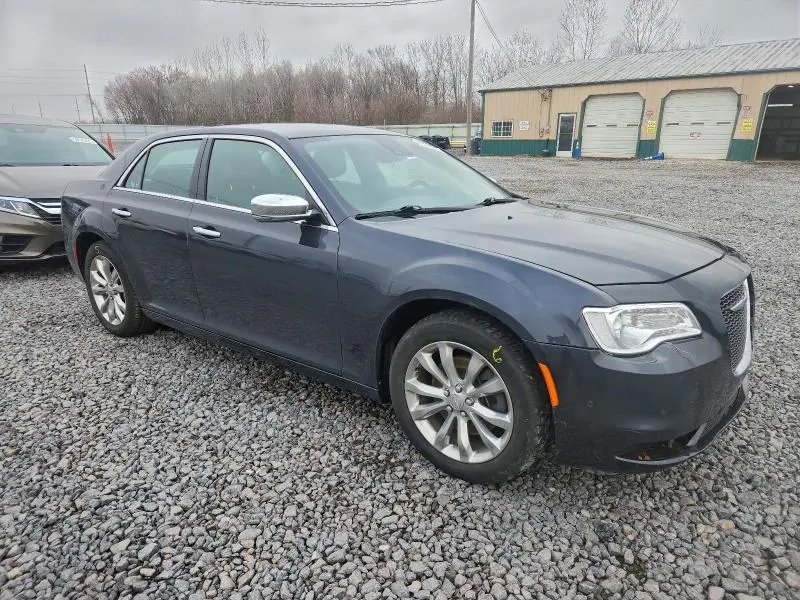 2018 CHRYSLER 300 LIMITED  