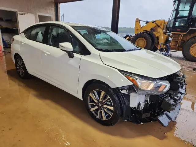 2021 NISSAN VERSA SV  