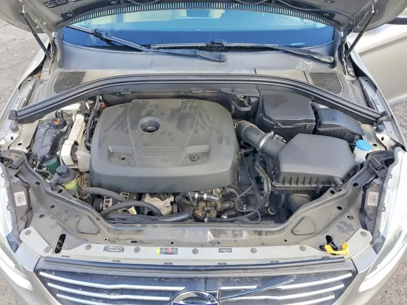 2016 VOLVO XC60 T5 PREMIER  