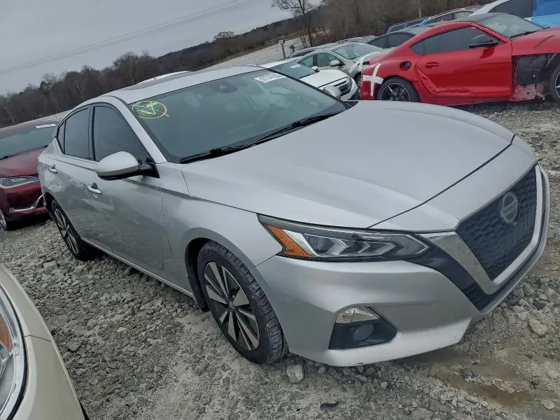 2019 NISSAN ALTIMA SV  