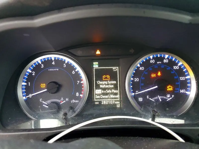 2018 TOYOTA HIGHLANDER LE  